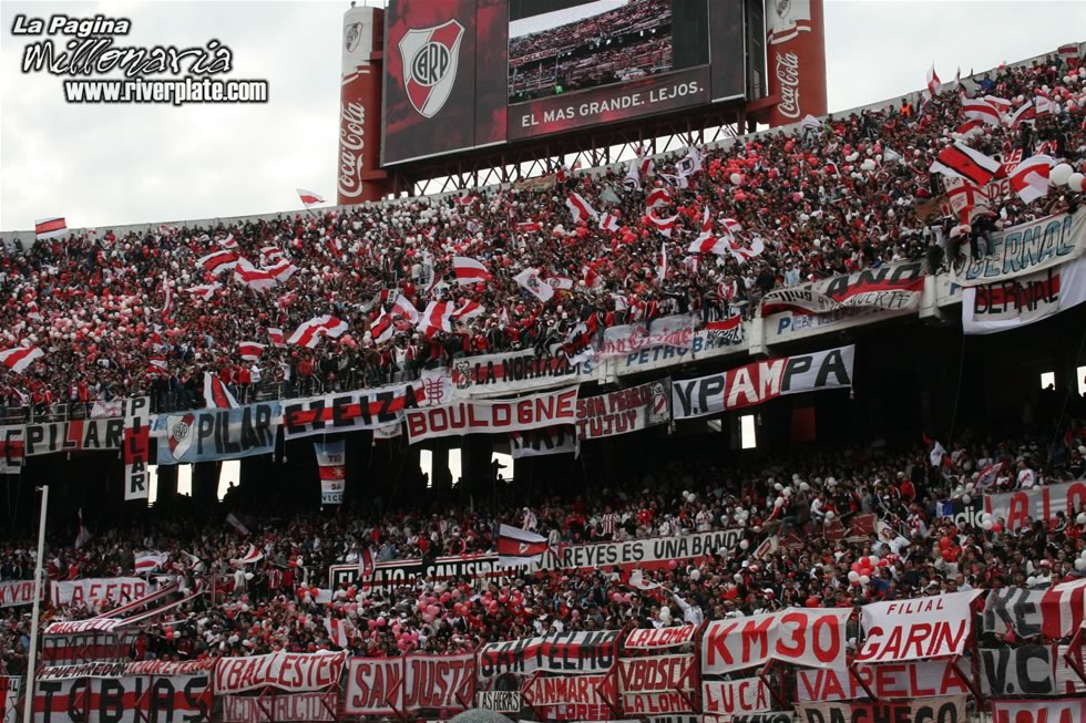 River Plate vs Olimpo (CL 2008) 4